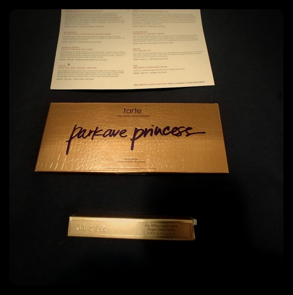 Makeup - Picture 1 of 2